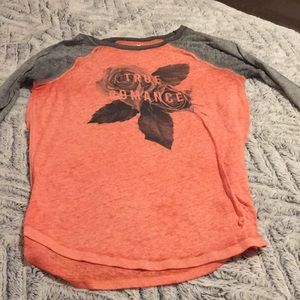 3/4 sleeve tee shirt